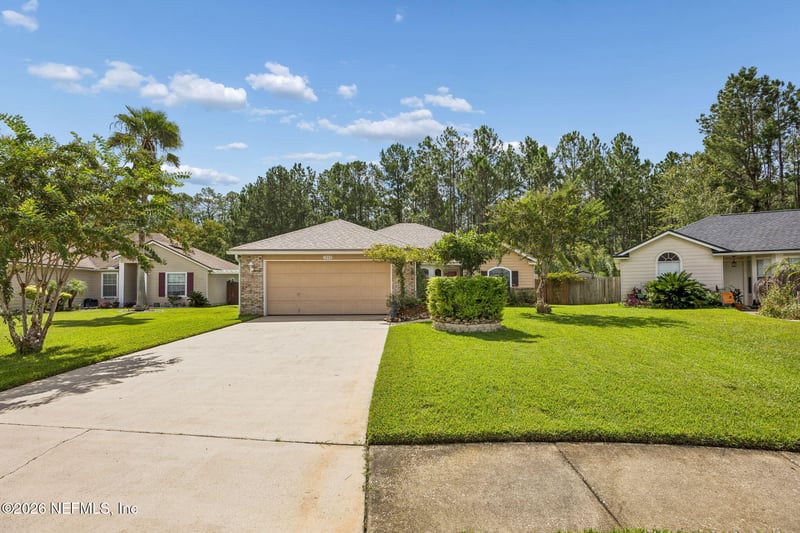 1963 Hunters Trace Cir, Middleburg, FL 32068