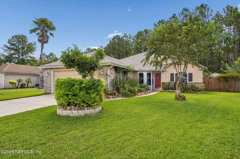 1963 Hunters Trace Cir, Middleburg, FL 32068