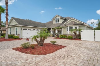 1968 Lakeshore Dr N, Fleming Island, FL 32003