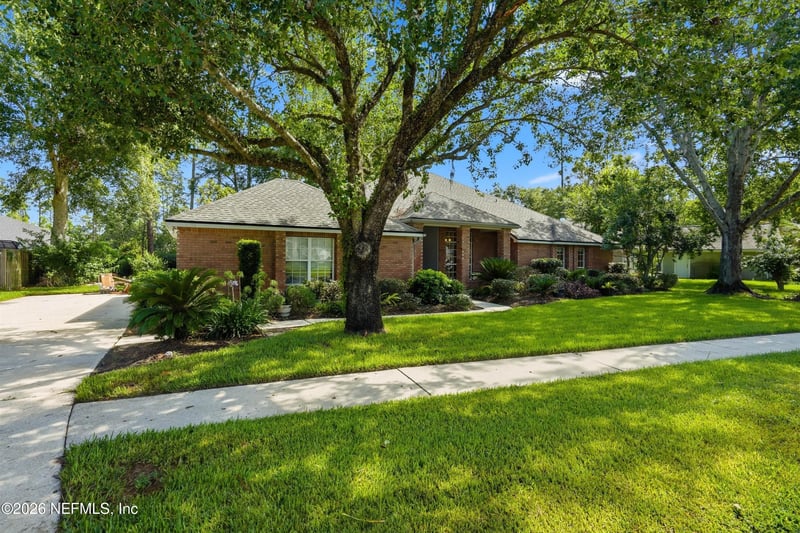 1972 Woodlake Dr, Fleming Island, FL 32003