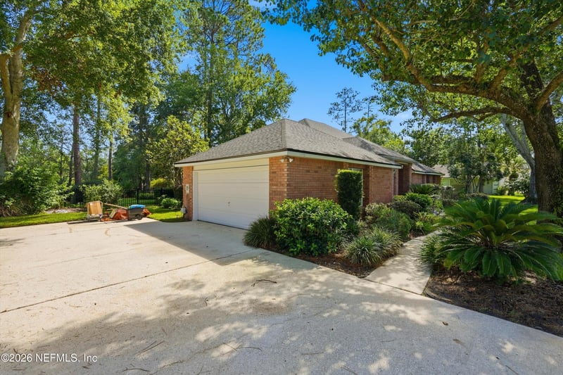1972 Woodlake Dr, Fleming Island, FL 32003