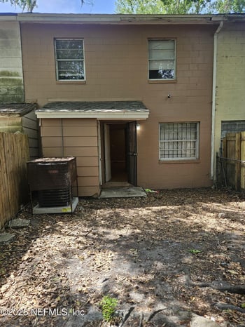 1975 Erline Dr, Jacksonville, FL 32209