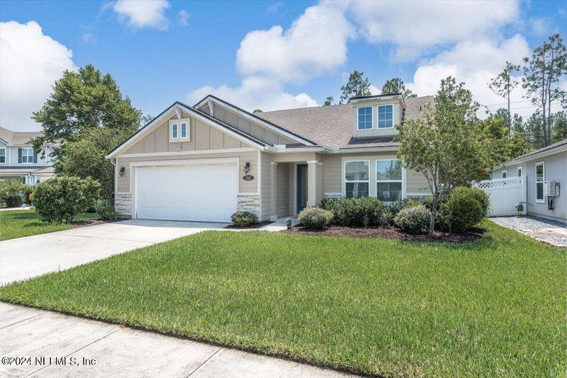 198 Lochnagar Mountain Dr, St Johns, FL 32259