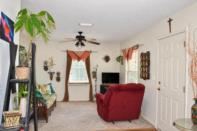 199 Main St, Atlantic Beach, FL 32233
