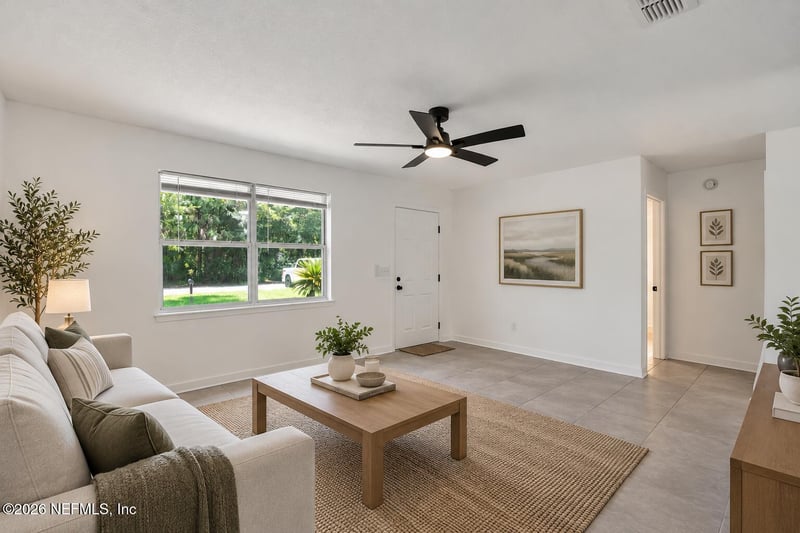 20 N Vermont Ave, Green Cove Springs, FL 32043