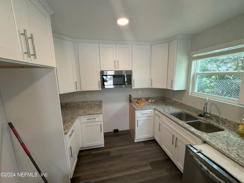 200 Jefferson Rd, Jacksonville, FL 32225