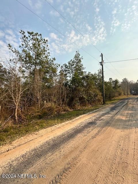 20020 Granny Ln, Hilliard, FL 32046