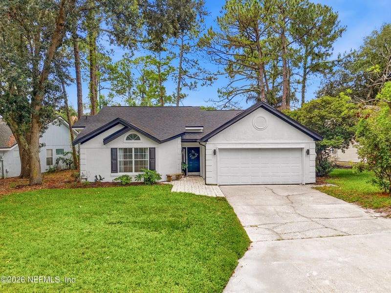 2004 St Martins Dr E, Jacksonville, FL 32246