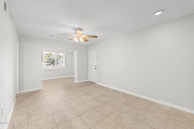 201 10th Ave N #103N, Jacksonville Beach, FL 32250