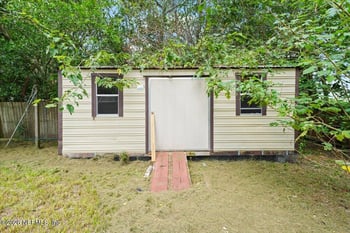 201 Canis Dr W, Orange Park, FL 32073