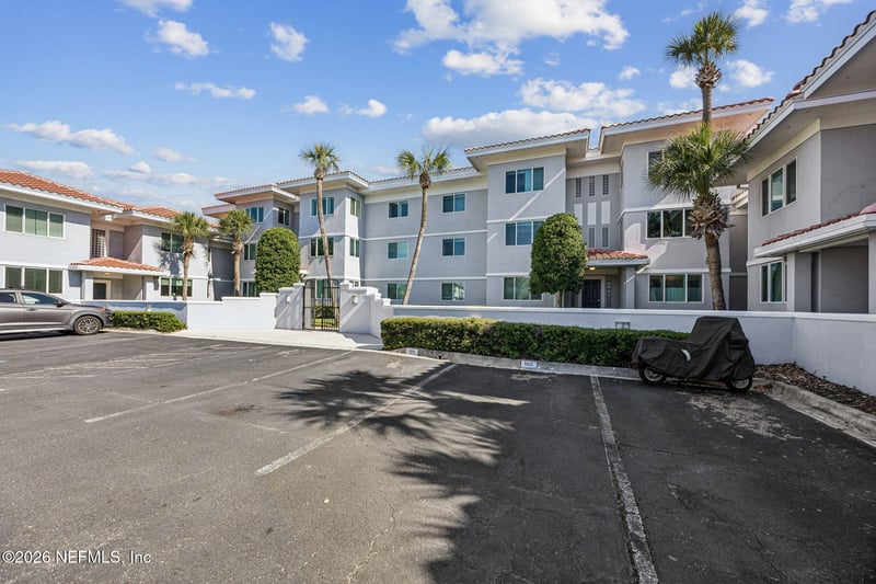 201 N 10th Ave #102N, Jacksonville Beach, FL 32250
