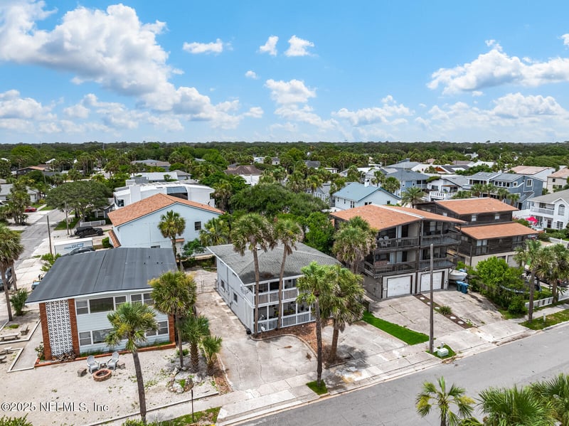 2016 1st St, Neptune Beach, FL 32266