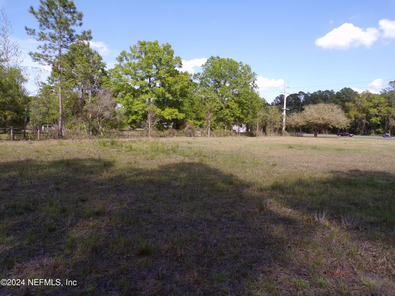 20208 N Us Hwy 301, Lawtey, FL 32058