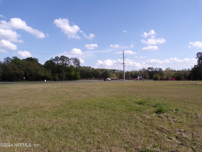 20208 N Us Hwy 301, Lawtey, FL 32058