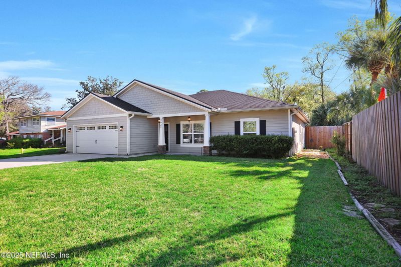 2021 Holly Oaks River Dr, Jacksonville, FL 32225