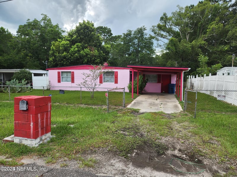 10450 Keuka Dr, Jacksonville, FL 32218