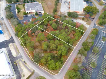 Balmoral Cir, Jacksonville, FL 32218