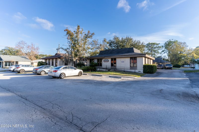 4131 University Blvd #5, Jacksonville, FL 32216