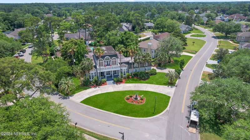 3809 Vickers Lake Dr, Jacksonville, FL 32224