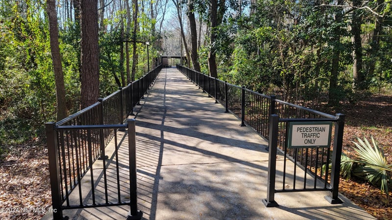 2301 Park Ave #300, Orange Park, FL 32073
