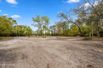 140 Junior Lake Trl, Interlachen, FL 32148