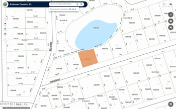 222 Colonial Ave, Crescent City, FL 32112