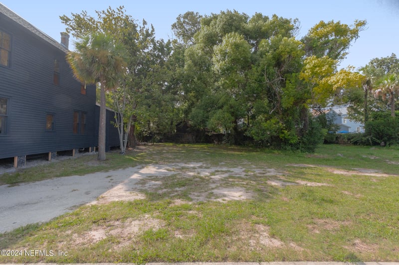 111 8th St, Fernandina Beach, FL 32034