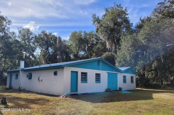 1011 Elm St, Welaka, FL 32193