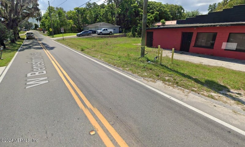 410 Beresford Ave, Deland, FL 32720