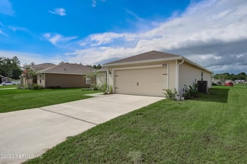 8521 Lake George Cir, Macclenny, FL 32063