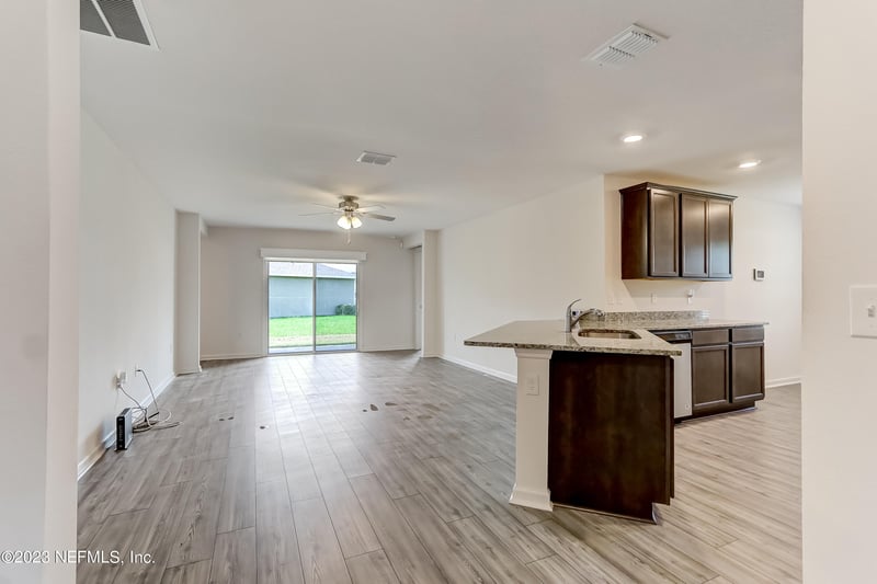 8521 Lake George Cir, Macclenny, FL 32063