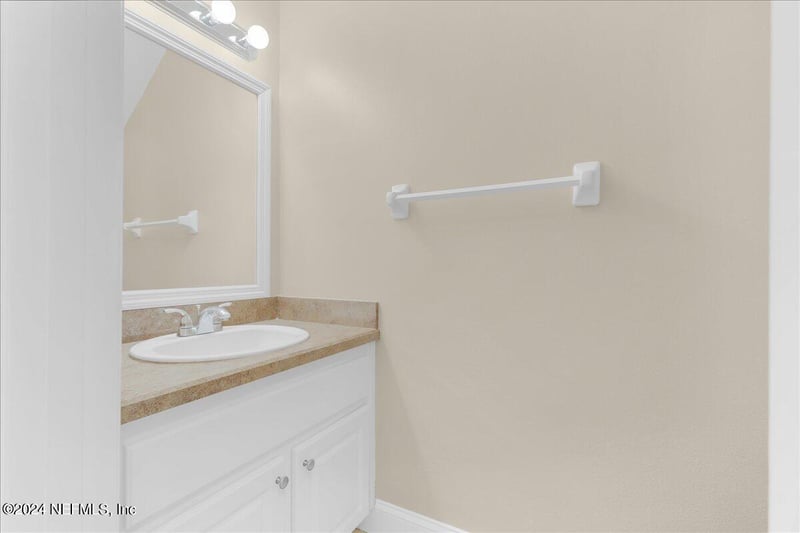 480 Reed Canal Rd #16, South Daytona, FL 32119