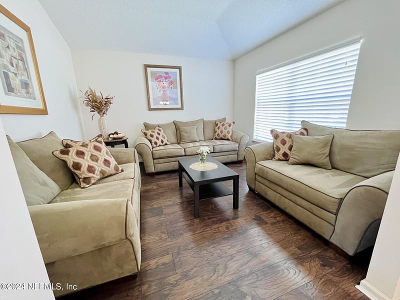 166 Perry Creek Dr, Jacksonville, FL 32220