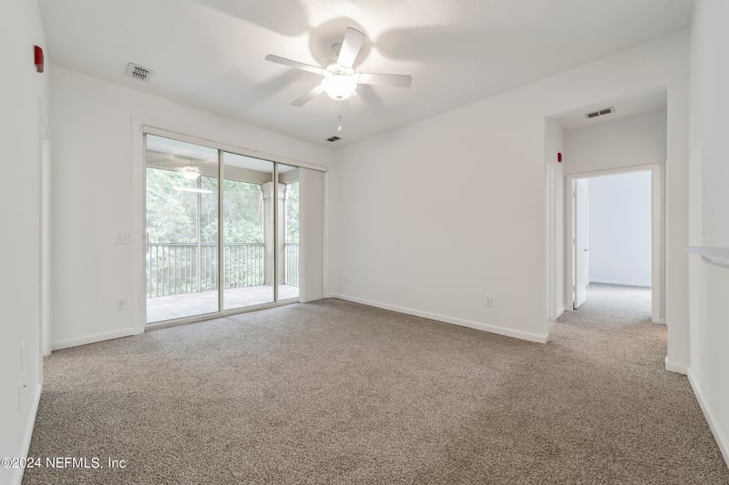 8601 Beach Blvd #712, Jacksonville, FL 32216