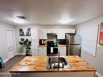 7815 Jasper Ave, Jacksonville, FL 32211