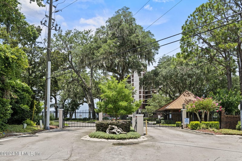 6000 San Jose Blvd #11-C, Jacksonville, FL 32217