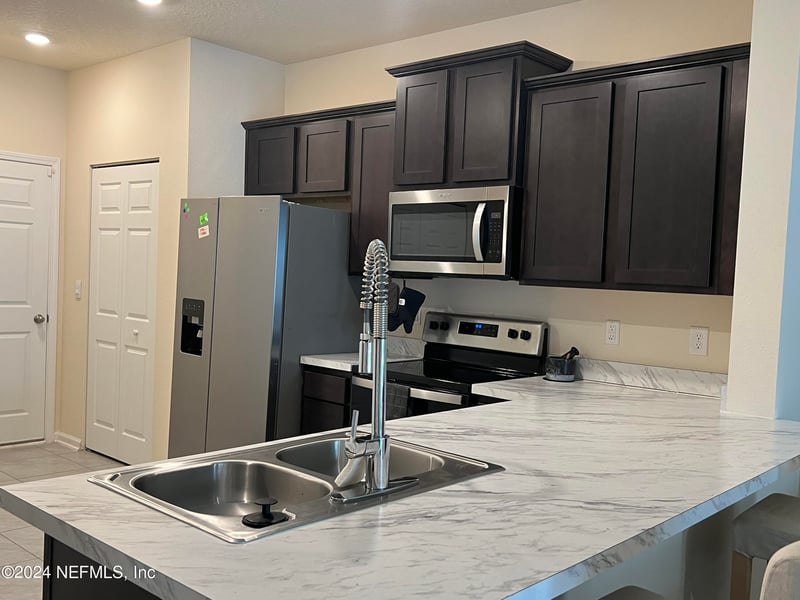 963 Observatory Pw, Jacksonville, FL 32218