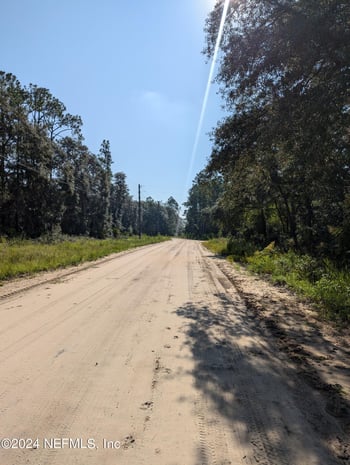 Garcia St, Interlachen, FL 32148