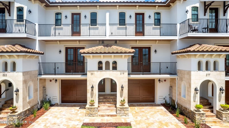 221 11th Ave, Jacksonville Beach, FL 32250