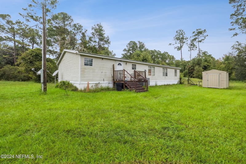120 Shaggy Ln, Palatka, FL 32177