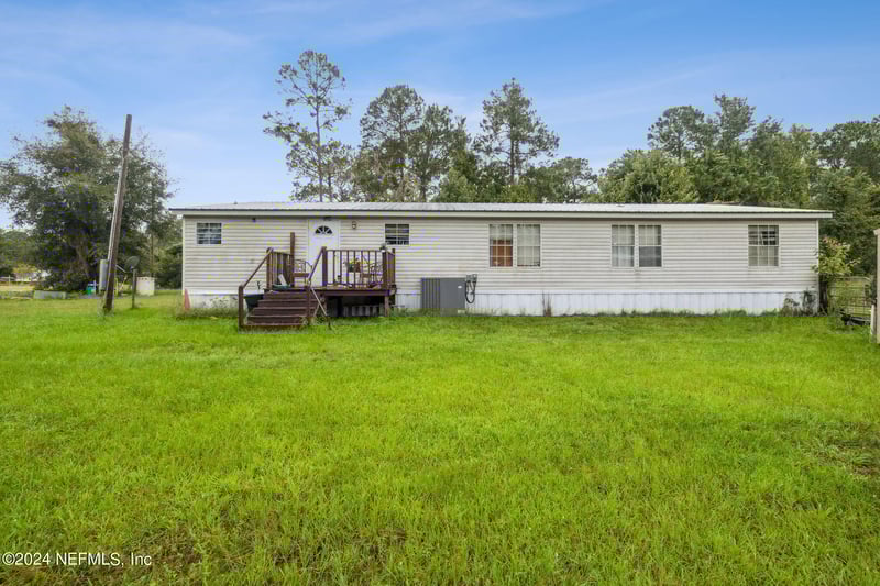 120 Shaggy Ln, Palatka, FL 32177
