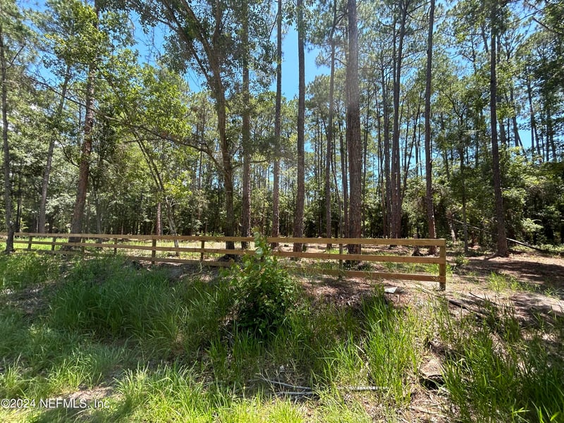 102 Northeast Blvd, Georgetown, FL 32139