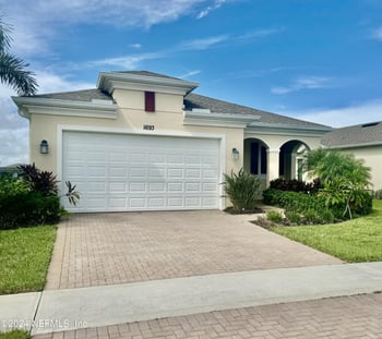 1693 Great Belt Cir, Melbourne, FL 32940