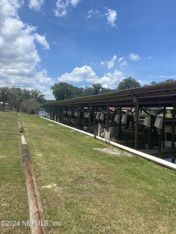 216 Lakeview Dr, Satsuma, FL 32189