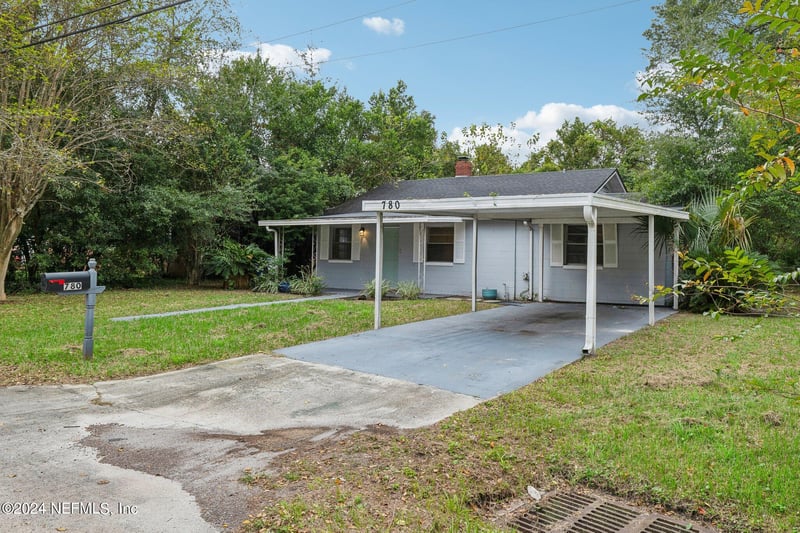 780 Gardenia Ln, Jacksonville, FL 32208