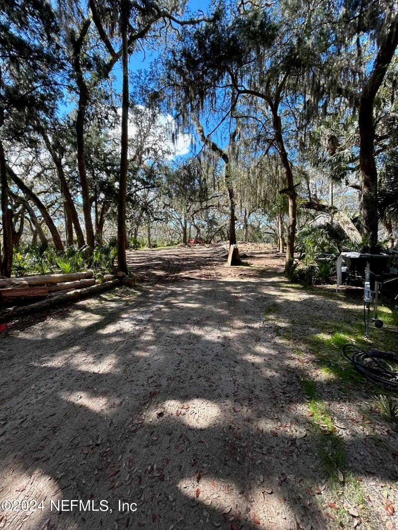 16352 Waterville Rd, Jacksonville, FL 32226