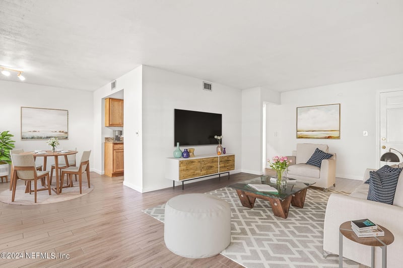 4315 Plaza Gate Ln #102, Jacksonville, FL 32217