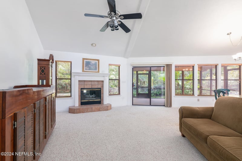 11311 211th Ter, Waldo, FL 32694