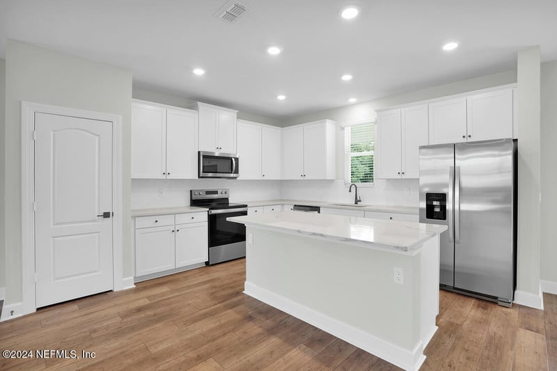 3967 Gareys Ferry Way, Middleburg, FL 32043