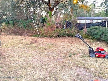 104 Riverside Ln, Palatka, FL 32177